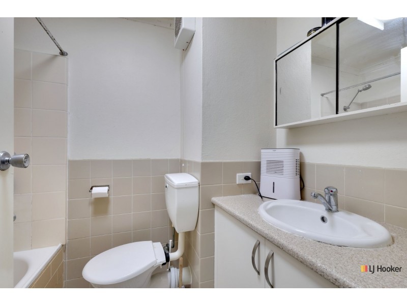 5/28 Springvale Drive, Hawker ACT 2614