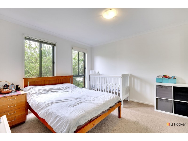 14 Phillipa Weeks Street, Watson ACT 2602