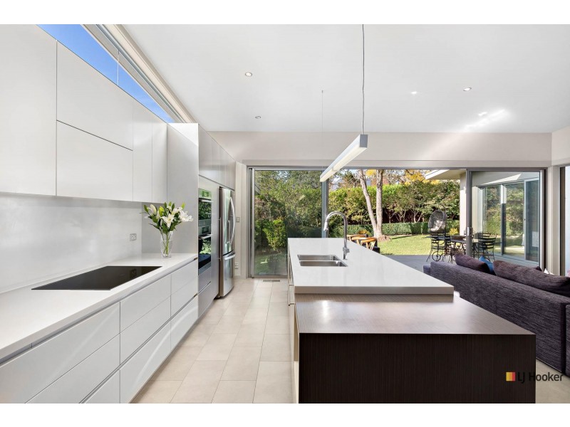 11 Gellibrand Street, Campbell ACT 2612