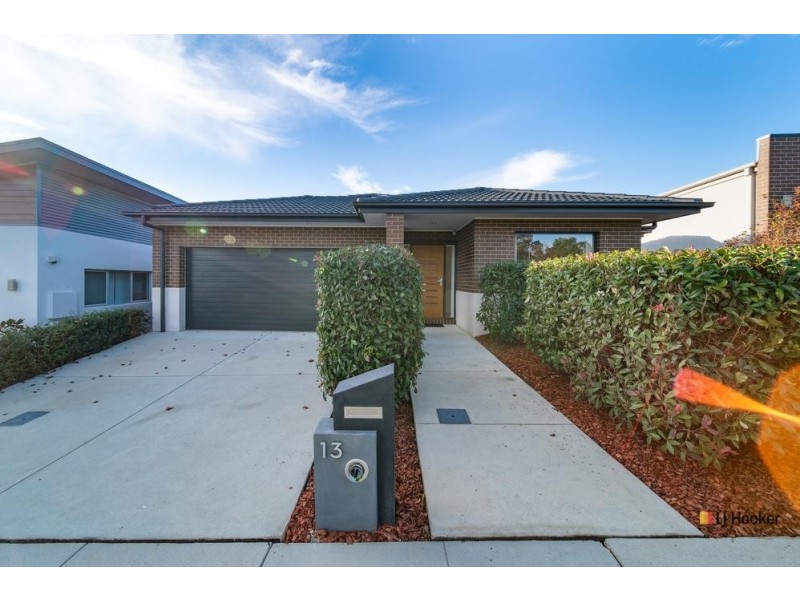 13 Junee Street, Crace ACT 2911