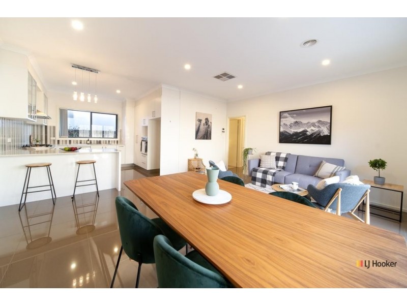 13 Junee Street, Crace ACT 2911