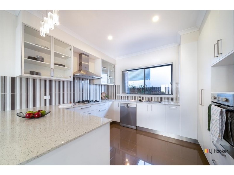 13 Junee Street, Crace ACT 2911