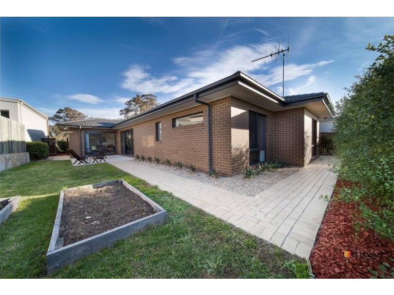 13 Junee Street, Crace ACT 2911