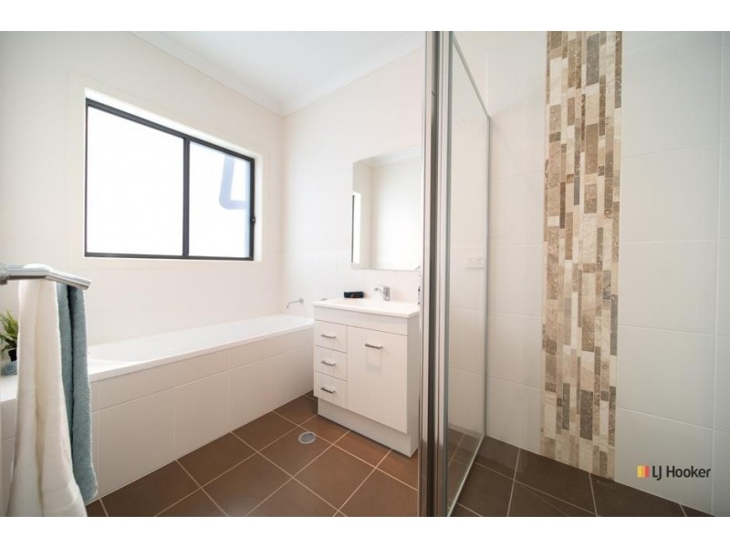 13 Junee Street, Crace ACT 2911