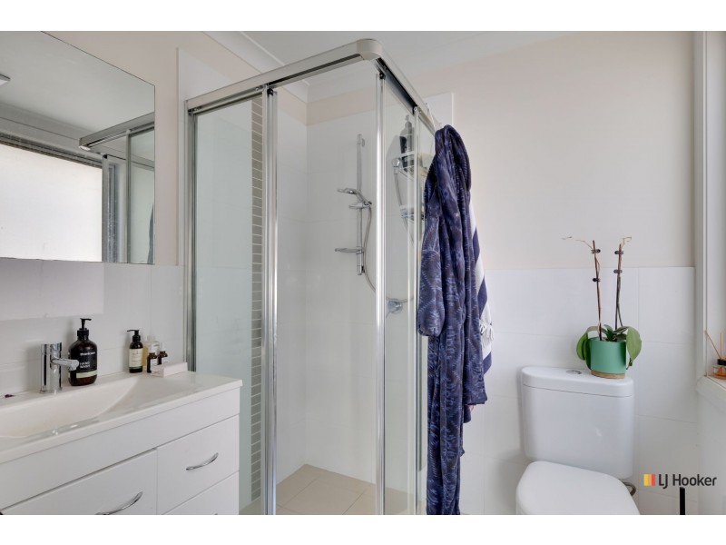 8/16 De Burgh Street, Lyneham ACT 2602