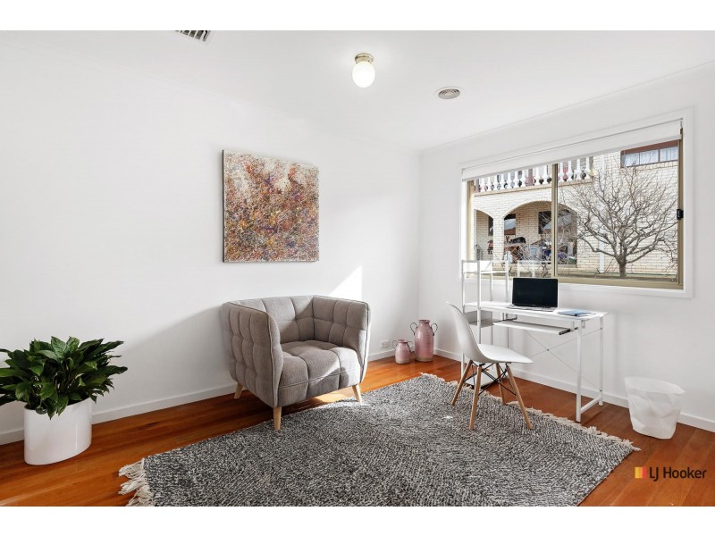 13 Claxton Crescent, Lyneham ACT 2602