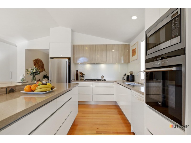 18 Eady Street, Dickson ACT 2602