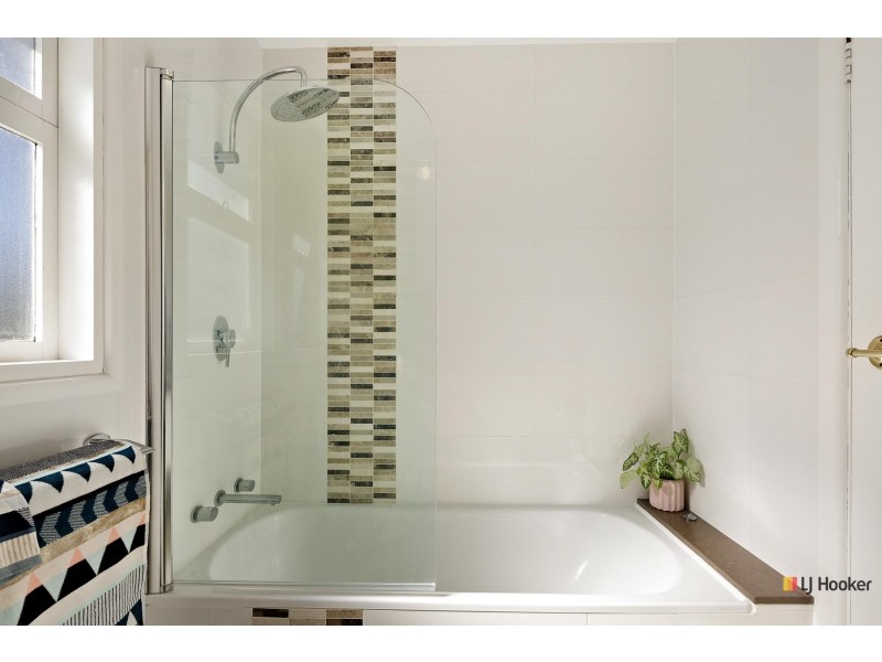 18 Eady Street, Dickson ACT 2602