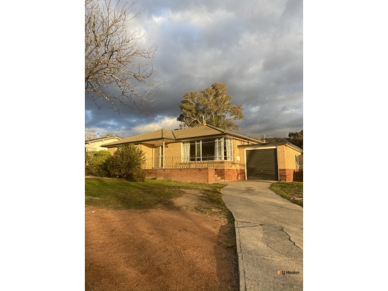 35 Russell Street, Hackett ACT 2602