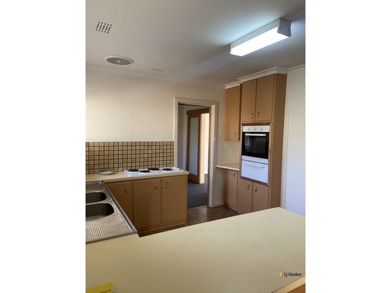 35 Russell Street, Hackett ACT 2602