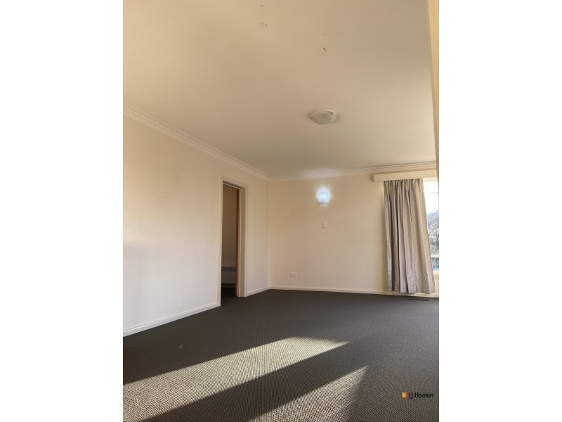 35 Russell Street, Hackett ACT 2602