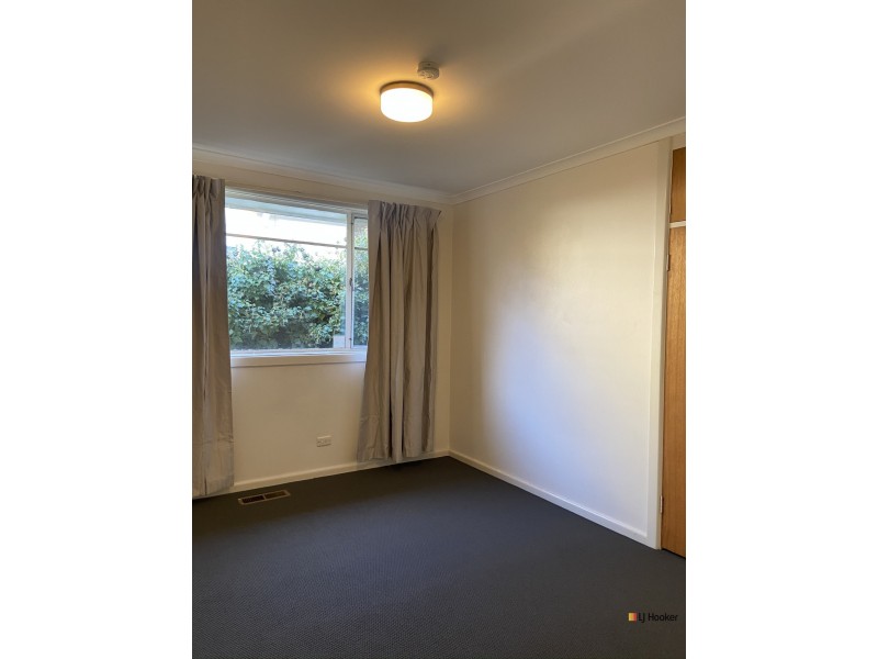 35 Russell Street, Hackett ACT 2602