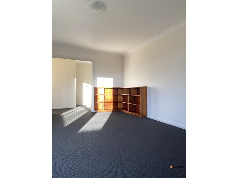 35 Russell Street, Hackett ACT 2602