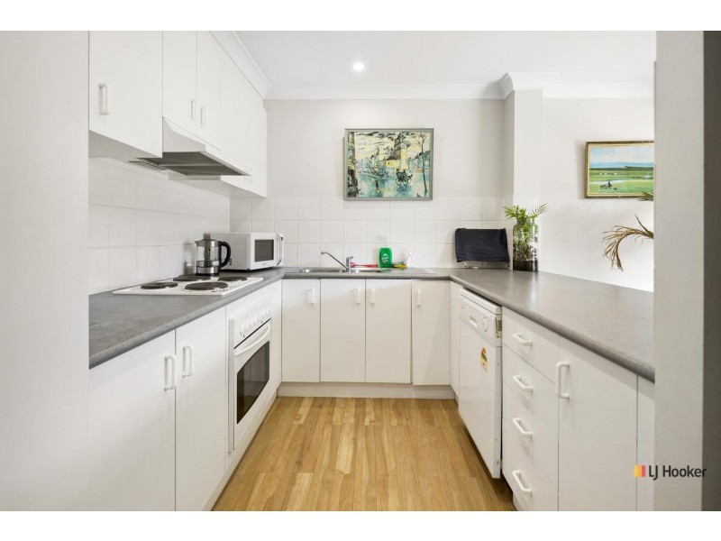 60/23 Aspinall Street, Watson ACT 2602