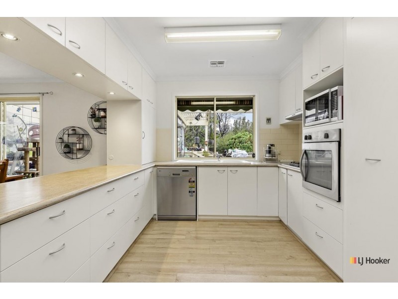 33 Dooland Court, Nicholls ACT 2913