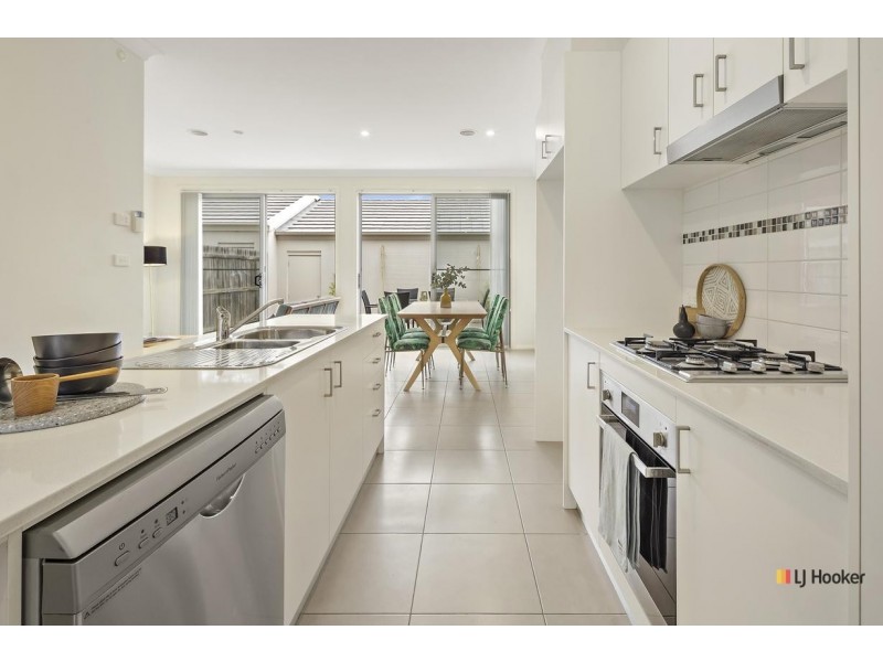 64 Francis Forde Boulevard, Forde ACT 2914