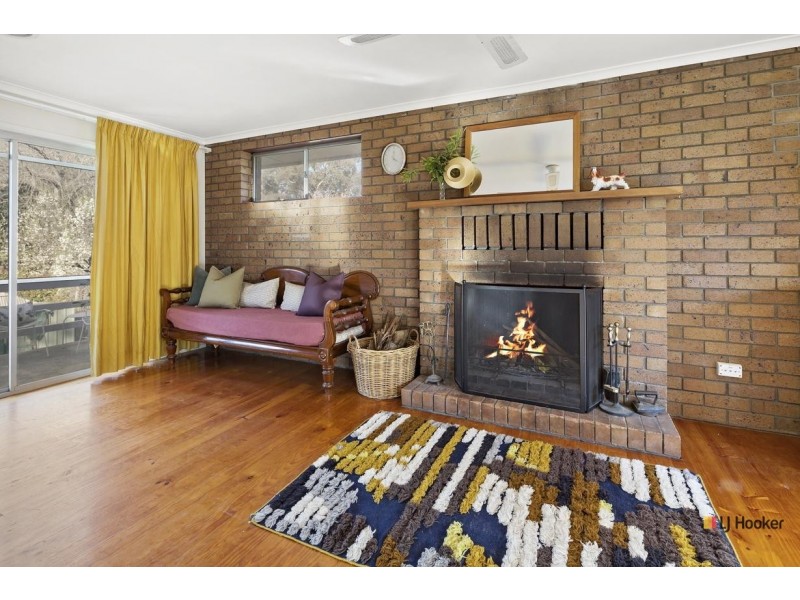 10 Selwyn Street, Hackett ACT 2602