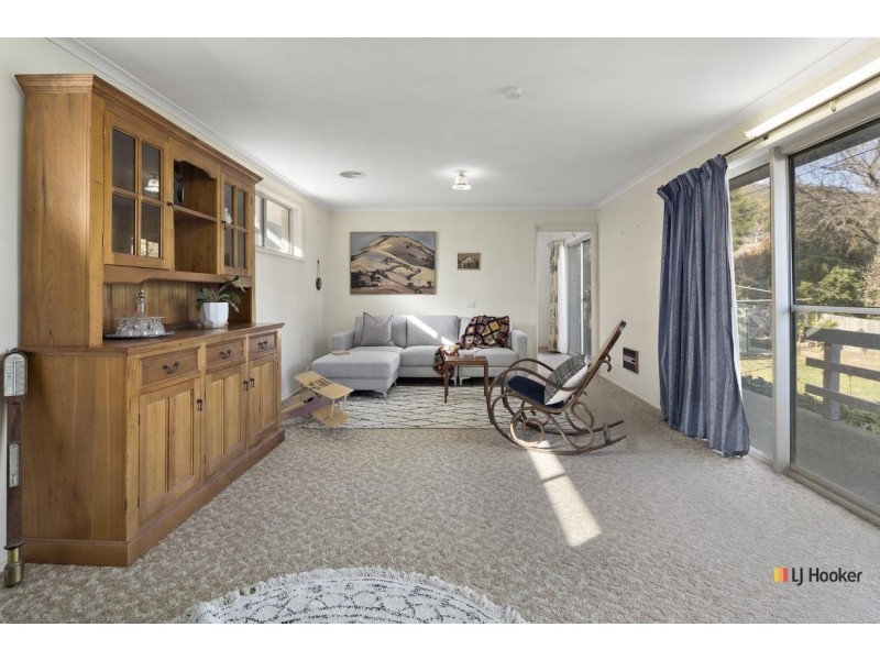 10 Selwyn Street, Hackett ACT 2602