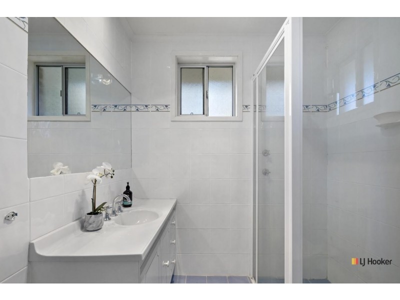 10 Selwyn Street, Hackett ACT 2602