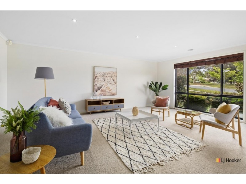 2 Swallow Street, Dunlop ACT 2615