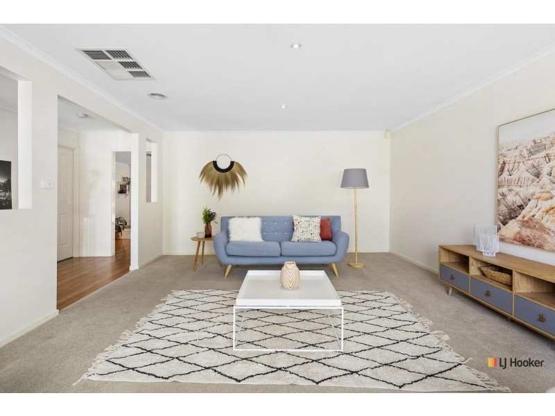 2 Swallow Street, Dunlop ACT 2615