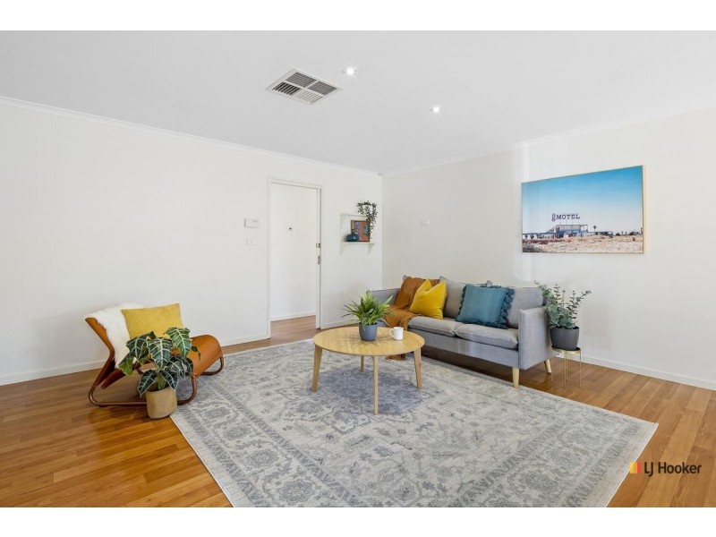 2 Swallow Street, Dunlop ACT 2615