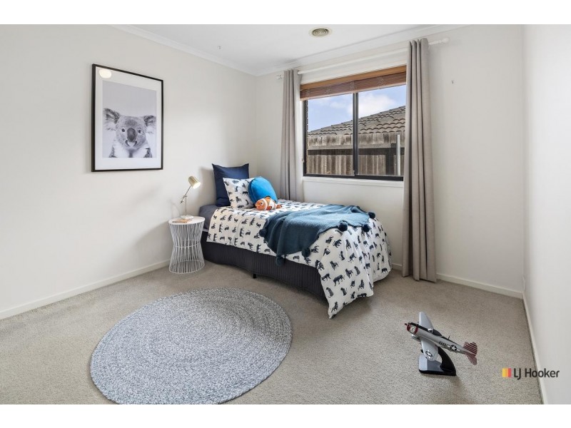 2 Swallow Street, Dunlop ACT 2615