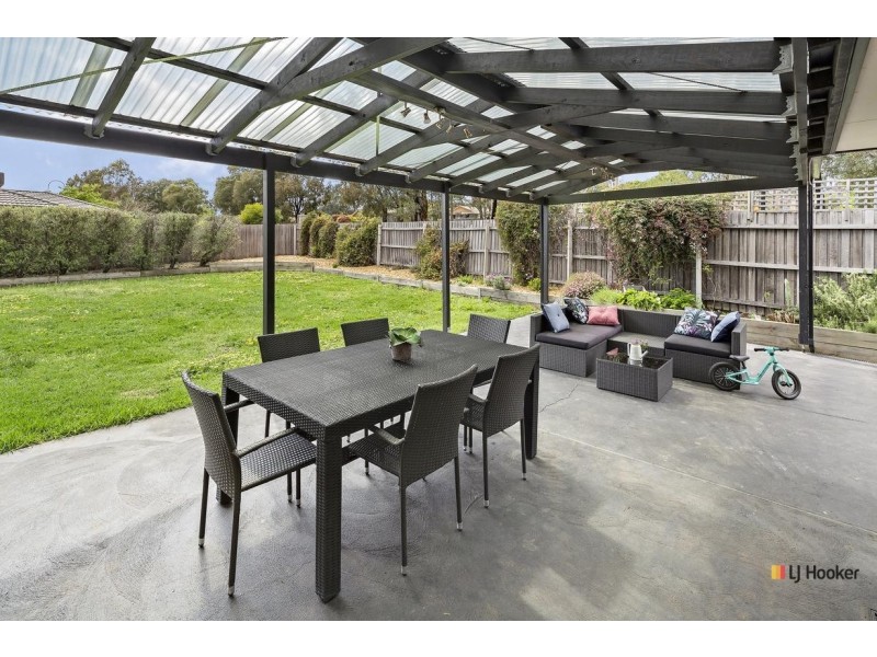 2 Swallow Street, Dunlop ACT 2615