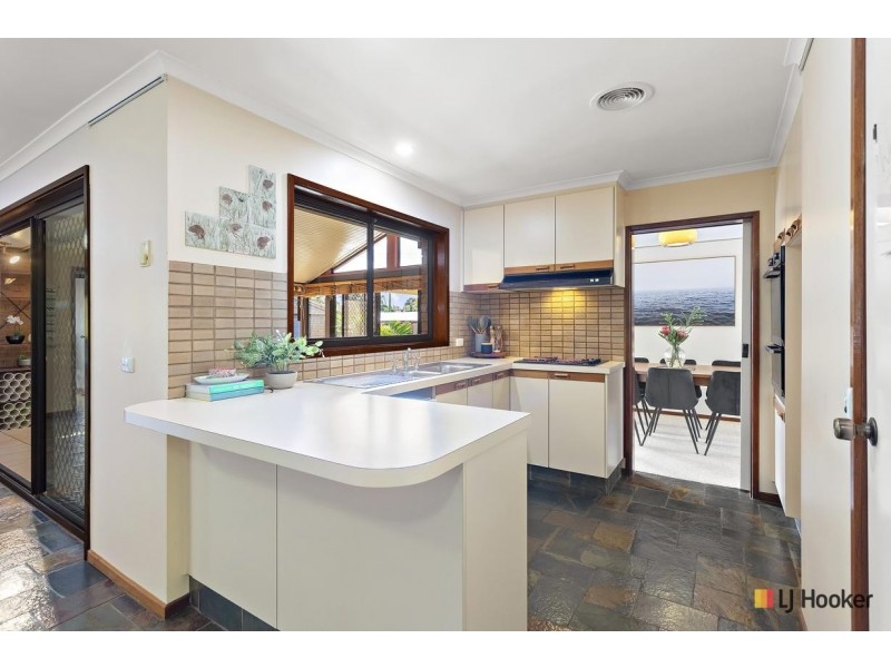 51 Vagabond Crescent, Mckellar ACT 2617