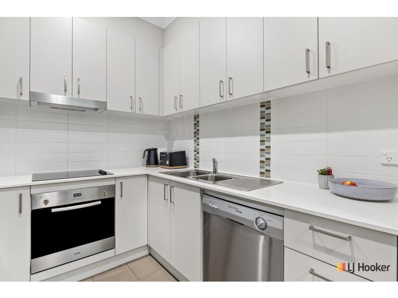 8/6 Guthrie Street, Dickson ACT 2602