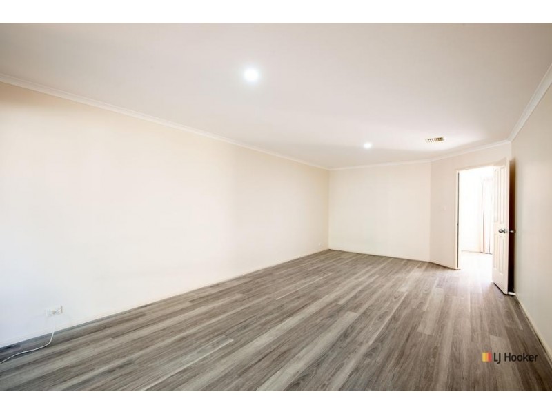 24/14 Federal Highway, Watson ACT 2602