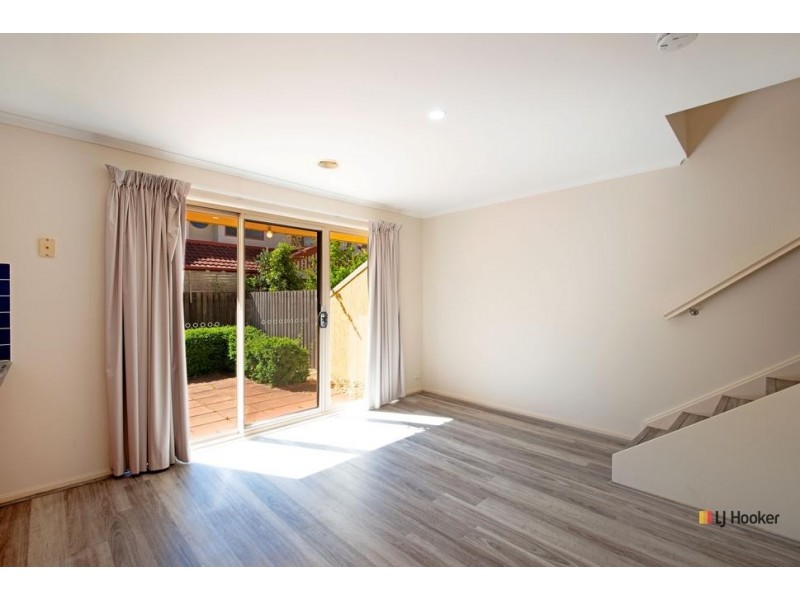 24/14 Federal Highway, Watson ACT 2602