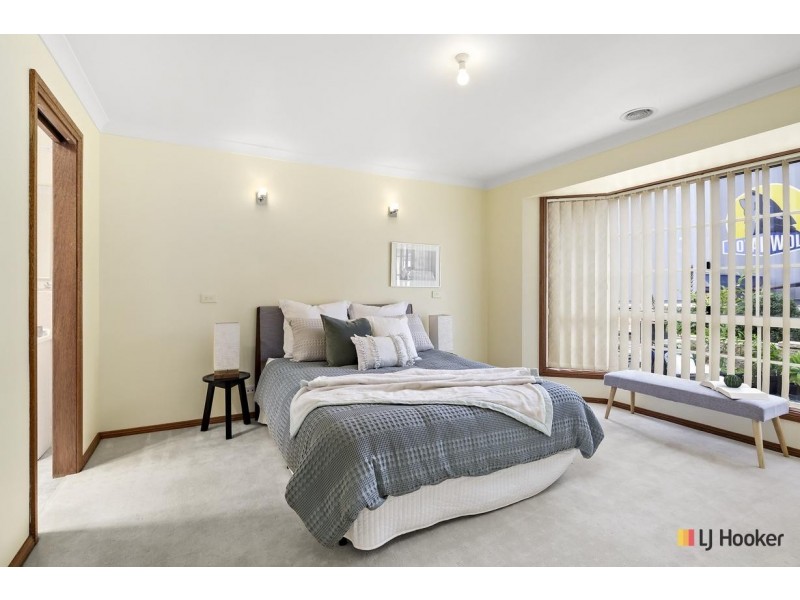 18 Kettlewell Crescent, Banks ACT 2906