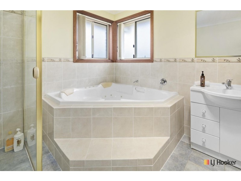 18 Kettlewell Crescent, Banks ACT 2906