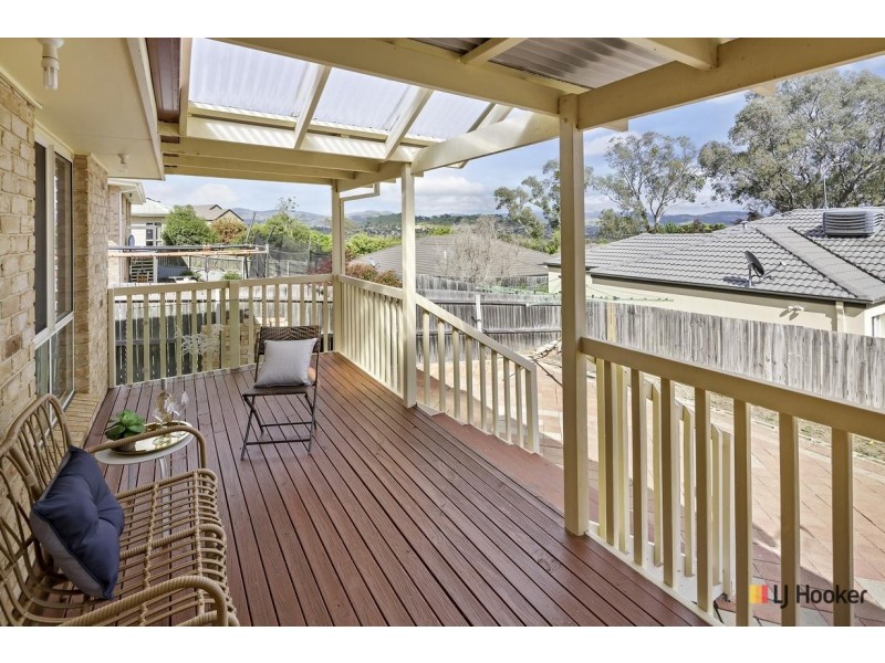 18 Kettlewell Crescent, Banks ACT 2906