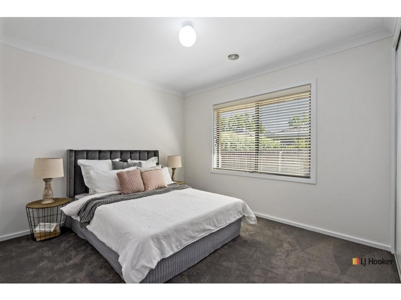 18 Mary Kitson Street, Watson ACT 2602