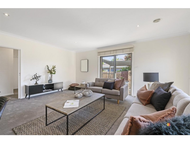 18 Mary Kitson Street, Watson ACT 2602