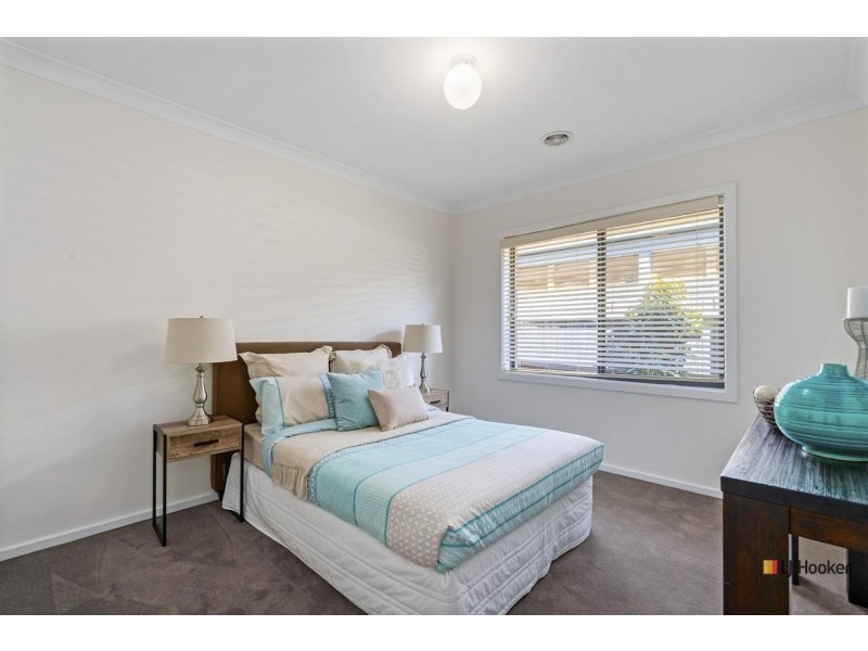 18 Mary Kitson Street, Watson ACT 2602