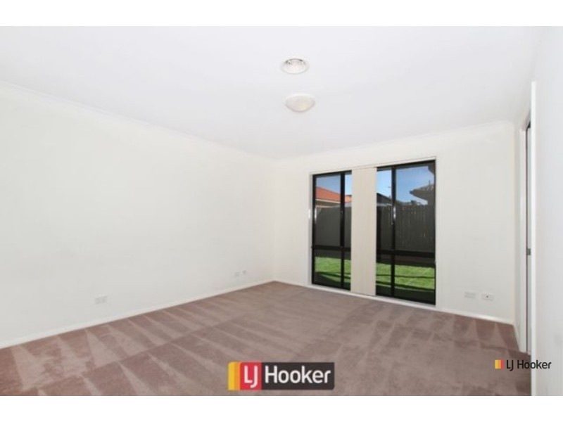 42 Kitty McEwan Street, Mckellar ACT 2617