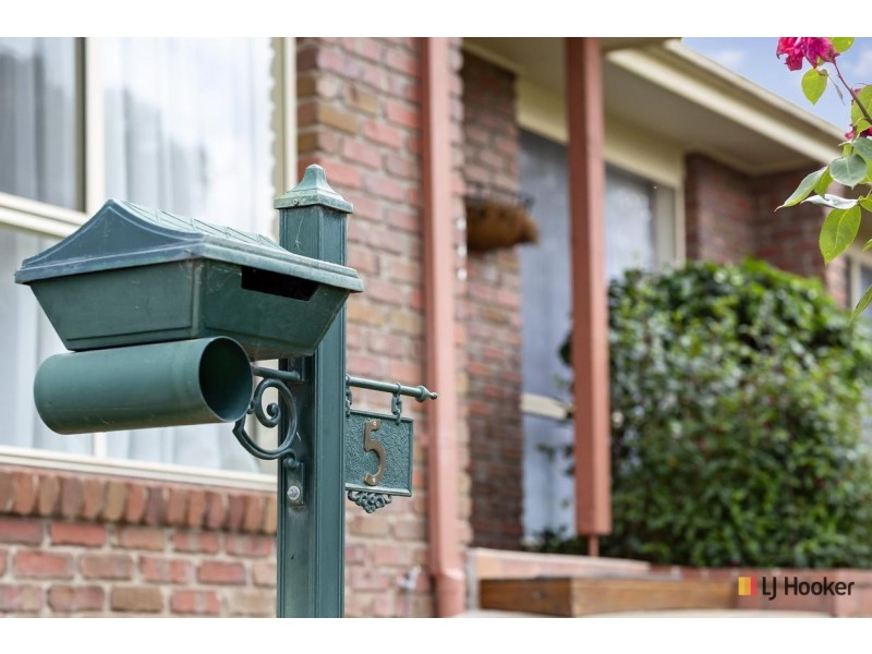 5 Arabanoo Crescent, Ngunnawal ACT 2913