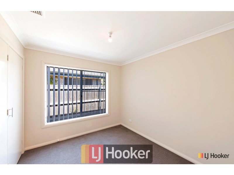 11 Salisbury Street, Casey ACT 2913