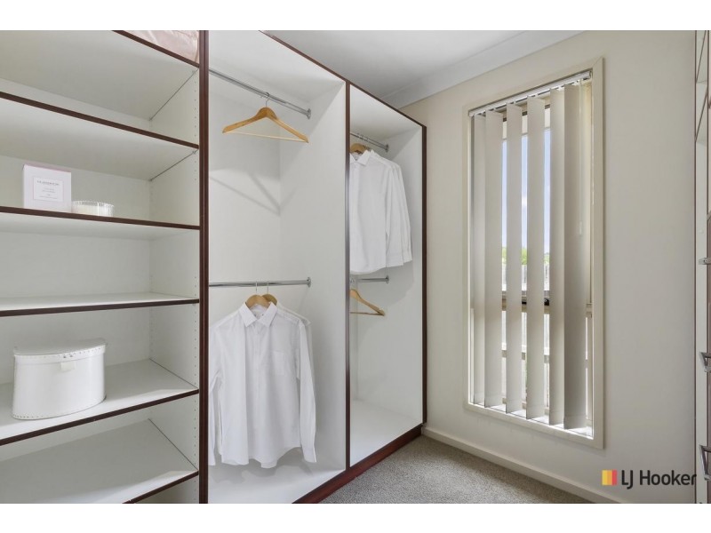 8 Pender Street, Casey ACT 2913