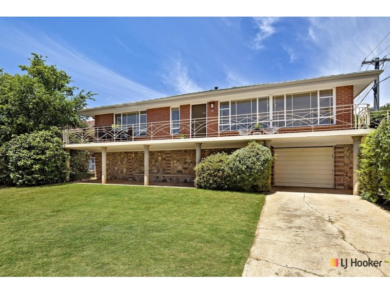4 Caley Crescent, Narrabundah ACT 2604