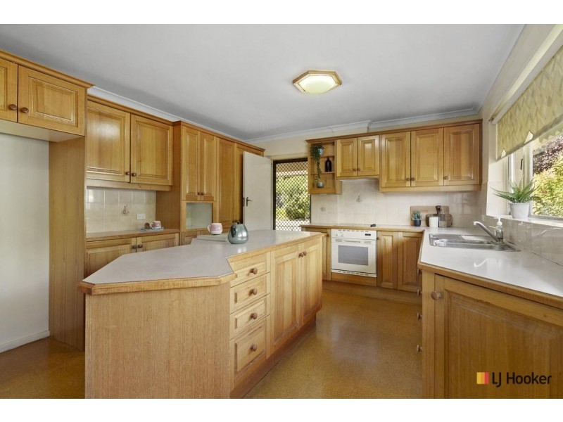 4 Caley Crescent, Narrabundah ACT 2604