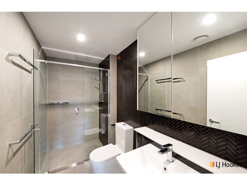 60/81 Consitution Avenue, Campbell ACT 2612