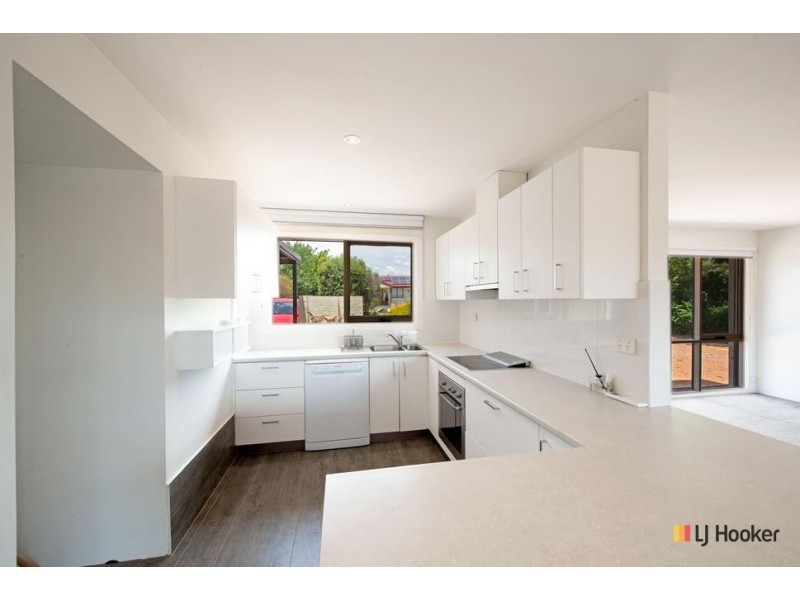 31 Vanzetti Crescent, Kambah ACT 2902