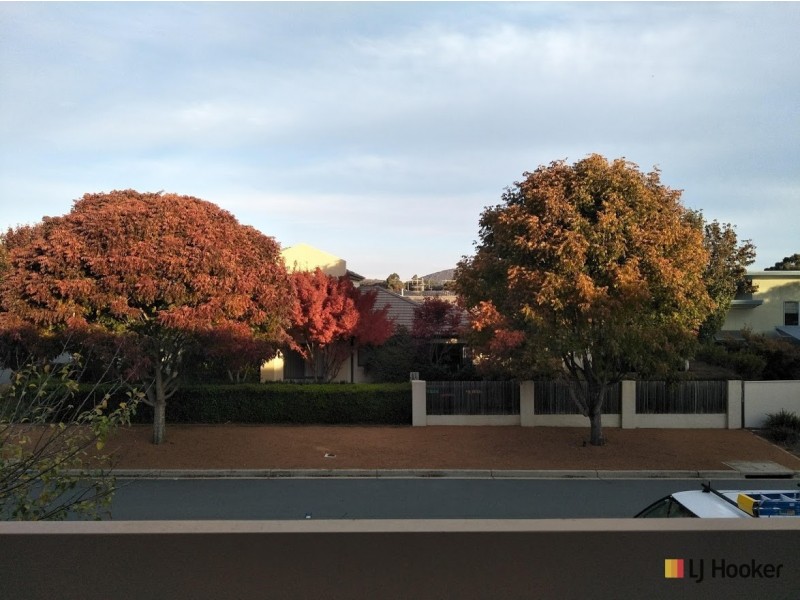 9 Bettie McNee Street, Watson ACT 2602