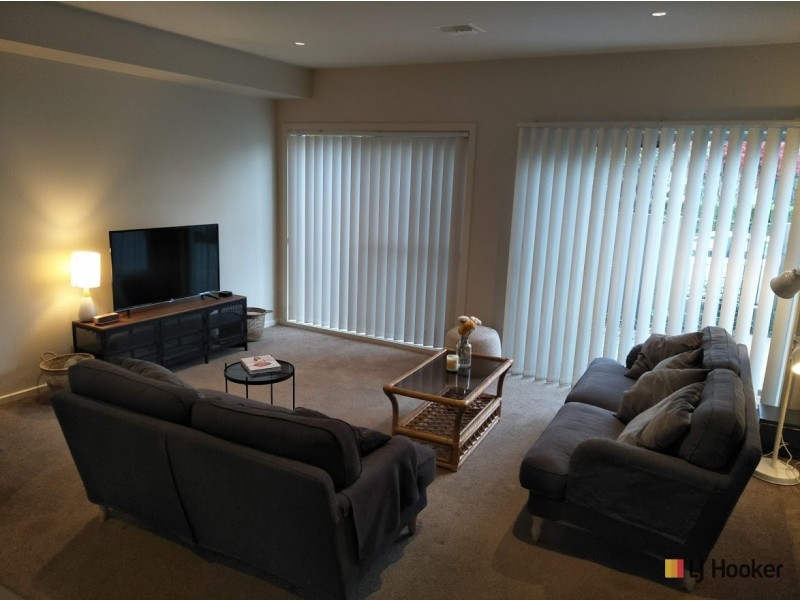 9 Bettie McNee Street, Watson ACT 2602
