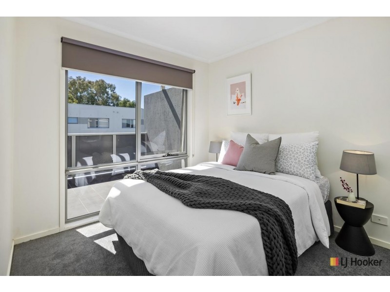 8/75 Elizabeth Jolley Crescent, Franklin ACT 2913