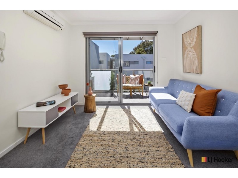 8/75 Elizabeth Jolley Crescent, Franklin ACT 2913